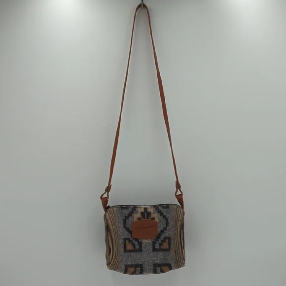 Pendleton Vintage Wool Crossbody Bag Tribal Print Zipper Leather Strap Women's - Picture 9 of 11